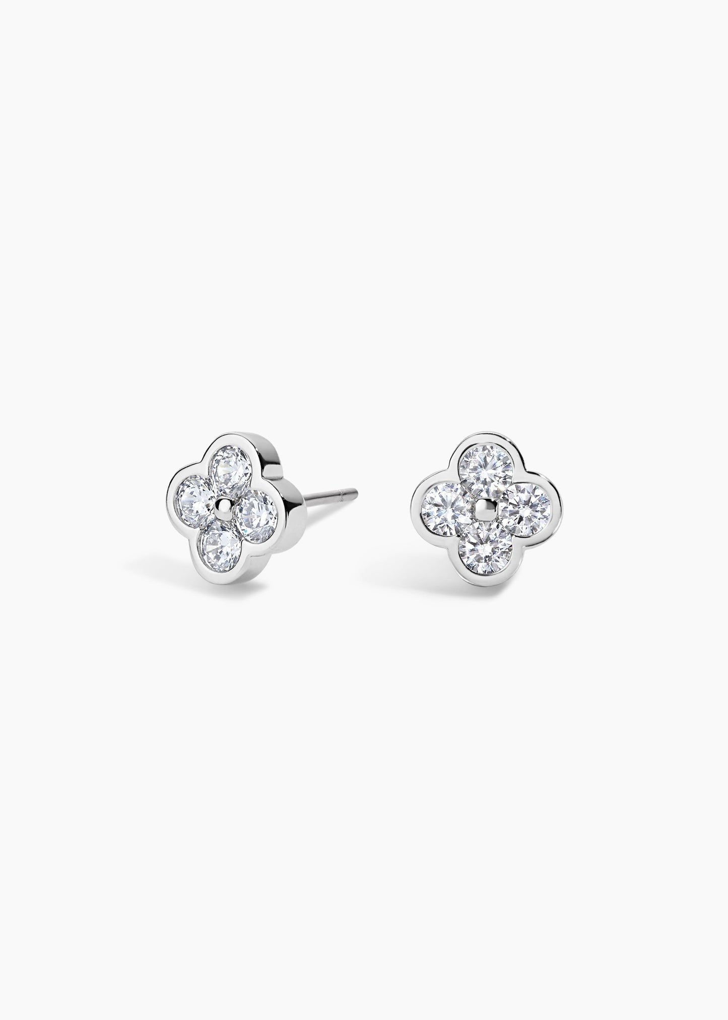 Camilla Studs