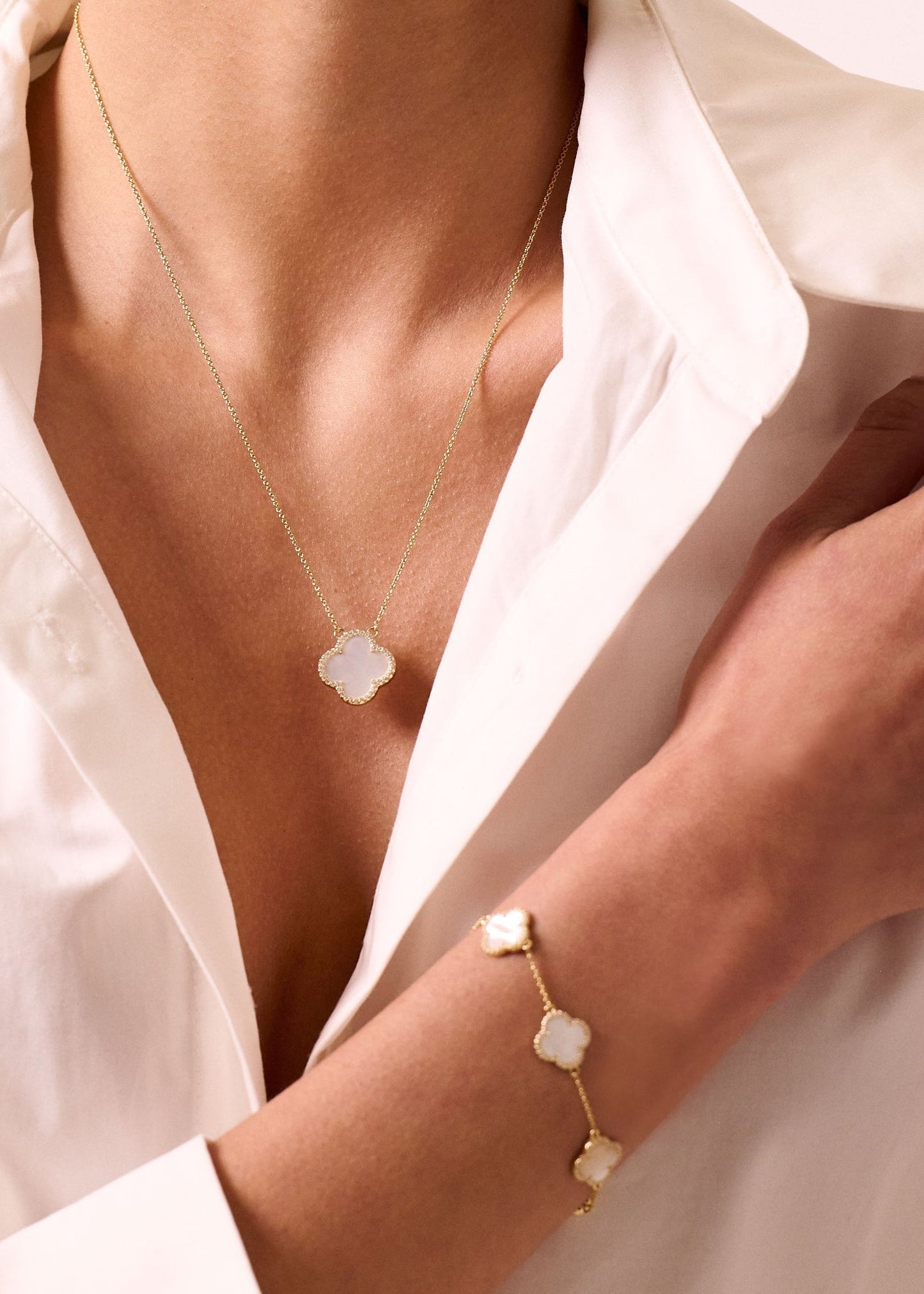 Icon White Set of 2